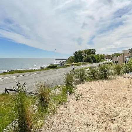 Дом отдыха In With Kitchen