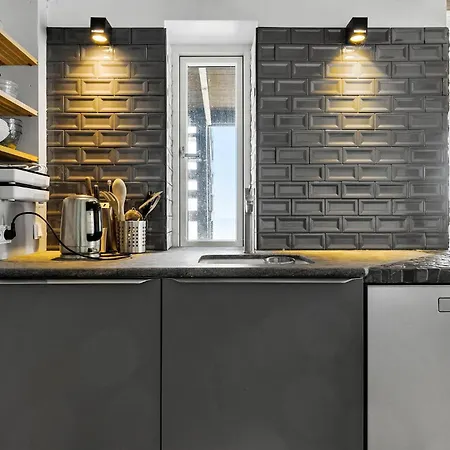 In With Kitchen