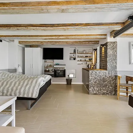 In With Kitchen Аллинге