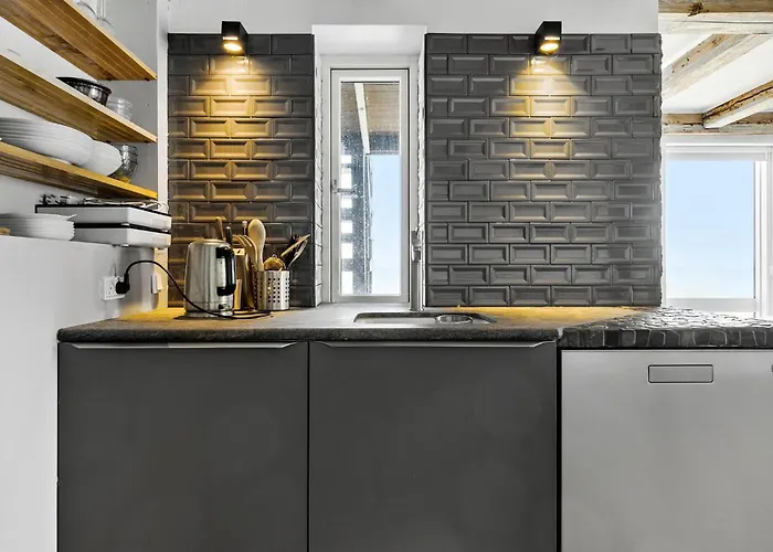 In With Kitchen